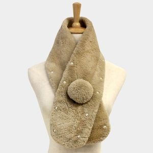 Tan Faux Fur Pearl Style Pull Through Scarf Collar Winter Fashion Accessory